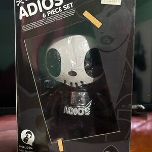 Tokidoki figurine in box